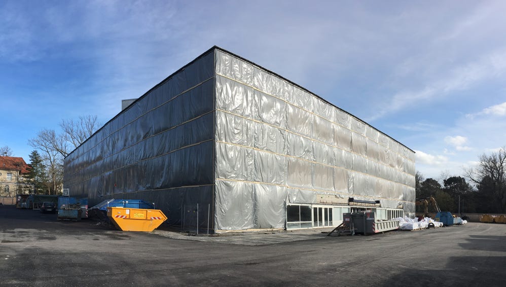 Kernsanierung & Fassadenneugestaltung Stadthalle Göttingen, Baustelle, März 2020